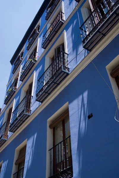 Blå traditionell fasad — Stockfoto