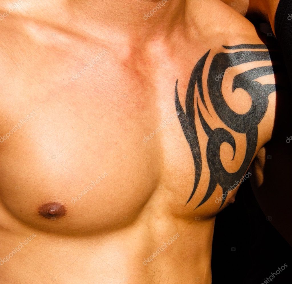 Dele solnedgang Analytiker Mand torso med tatovering – Redaktionelle stock-fotos © franckito #2540989