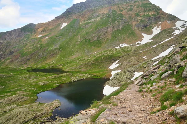 Two tarns in a mountain cirque — Stock Photo, Image