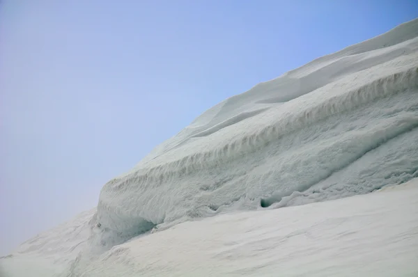 Snow ridge — Stock Photo, Image