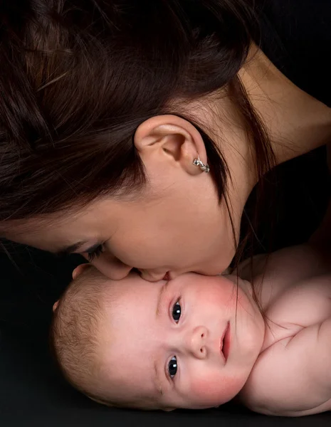 Liefde van een moeder — Stockfoto