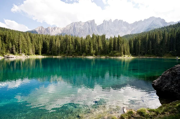 Lago de Carezza — Foto de Stock