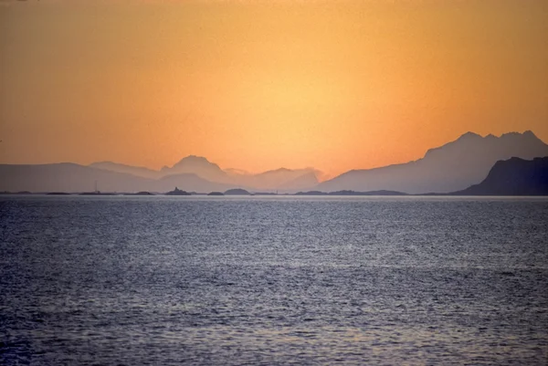 Zachód słońca na wyspy Lofoty - Norwegia — Zdjęcie stockowe