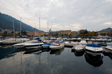 Como.