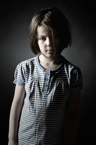 Üzgün küçük kız — Stok fotoğraf