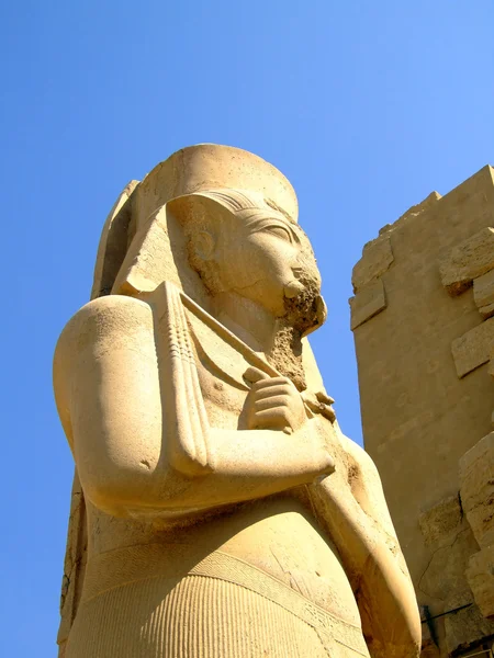 Estátua do templo de Karnak 01 — Fotografia de Stock