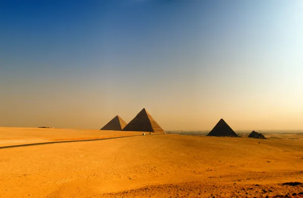 Piramidi di giza 08 — Foto Stock