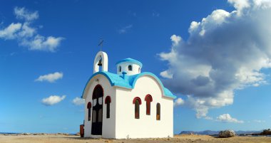 bir küçük kilise