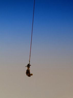 Bungee jumping 03