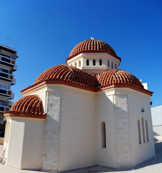 Rethymnon red roofed church — Stock Photo, Image