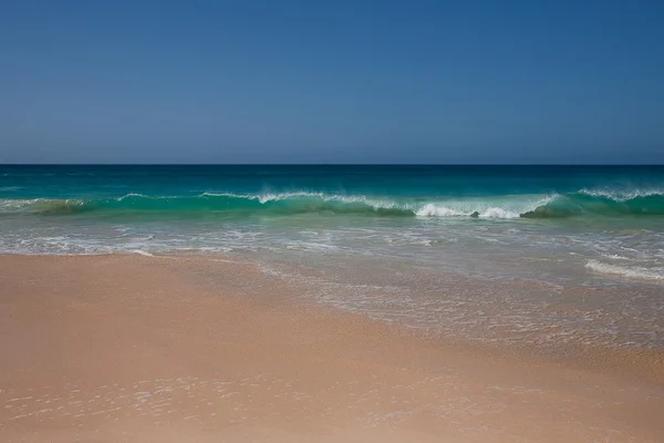 绿松石水的大西洋 — 图库照片