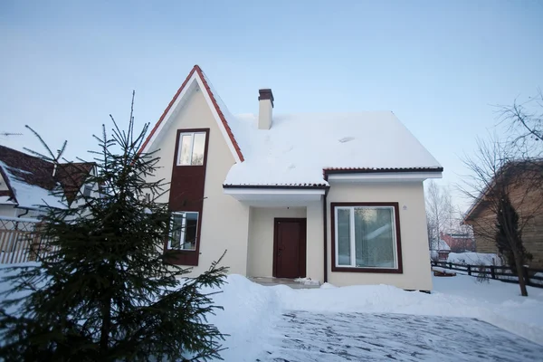 Country house i vinter — Stockfoto