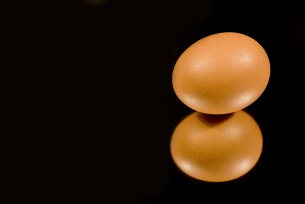 镜像的蛋 — 图库照片