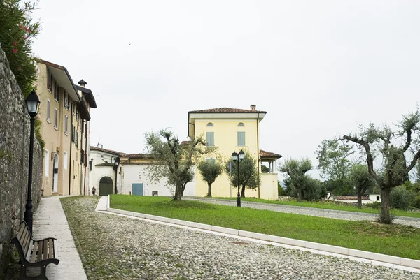 Borgo tradizionale italiano — Foto Stock