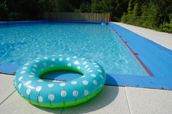 Private swimming pool — Stock Photo, Image