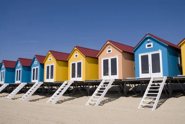 Пляжные домики — стоковое фото