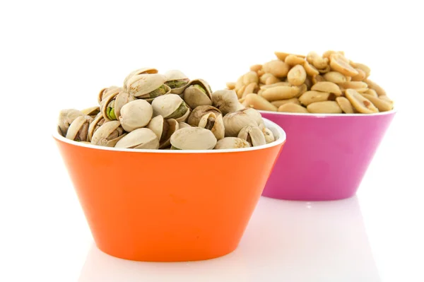 Pistachio nuts and peanuts — Stock Photo, Image
