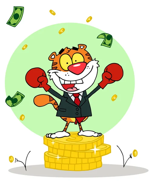 Erfolgreicher Tiger trägt Boxhandschuhe und steht auf einem Stapel Münzen — Stockfoto