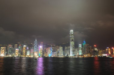 Hong Kong'un gece görünümü