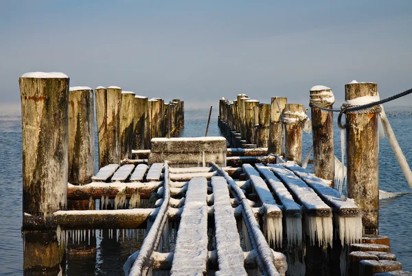Groyne in winter — Stock Photo, Image