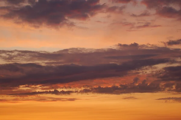 Kırmızı dramatik günbatımı — Stok fotoğraf