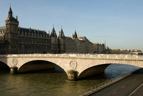 Brücke an der Seine — Stockfoto