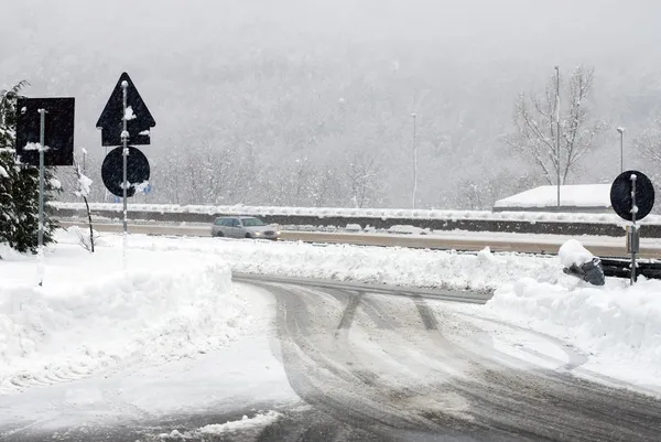 高速道路の雪 — ストック写真