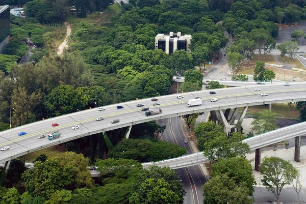 Viel befahrene Autobahn, Singapore — Stockfoto