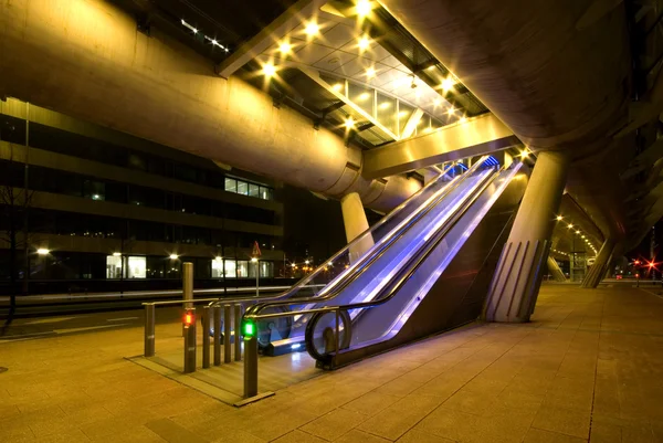 Escaleras mecánicas — Foto de Stock