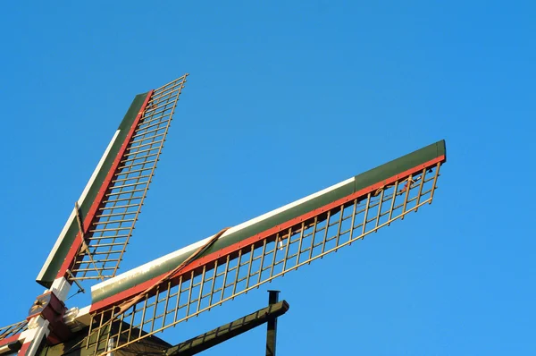 Dos alas de un molino de viento holandés — Foto de Stock