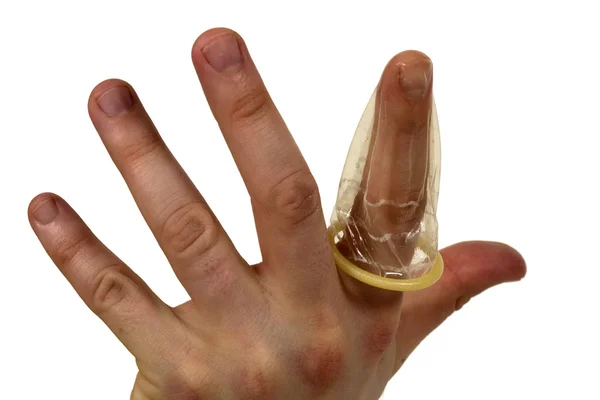 Ręki sobie prezerwatywę — Zdjęcie stockowe