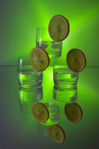 Vodka with lemon — Stock Photo, Image