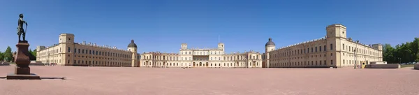 gatchina Sarayı üzerine panoramik görünüm