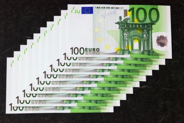 Pile of 100 euro banknotes clipart