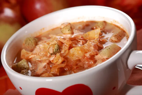 Red cabbage soup (sauerkraut) — Stock Photo, Image