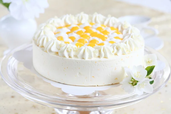 Йогуртовый пирог с апельсинами — стоковое фото