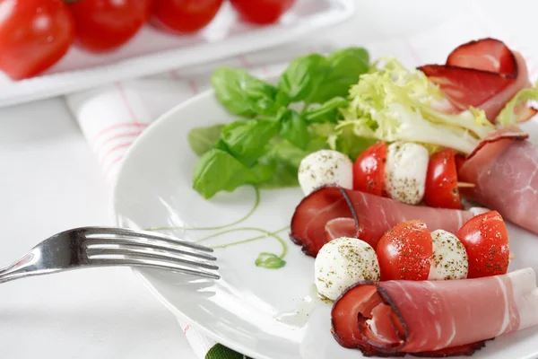 Tomater och mozzarella — Stockfoto