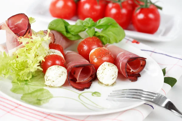 Tomater och mozzarella — Stockfoto