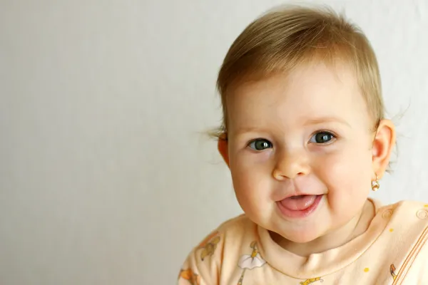 Uśmiechnięte dziecko — Zdjęcie stockowe