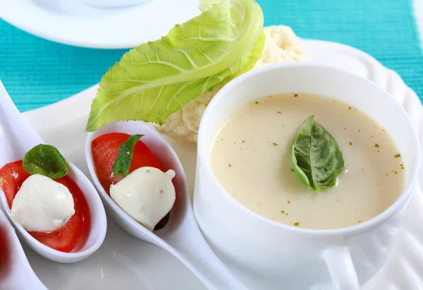Cauliflower soup — Stock Photo, Image
