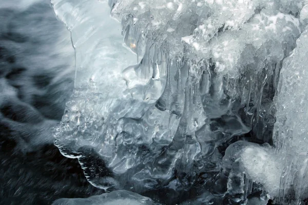 Ледяные формации — стоковое фото
