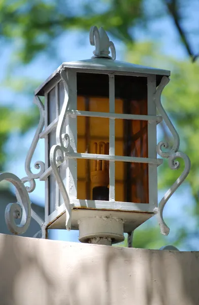 Bellissima lanterna da strada in stile antico — Foto Stock
