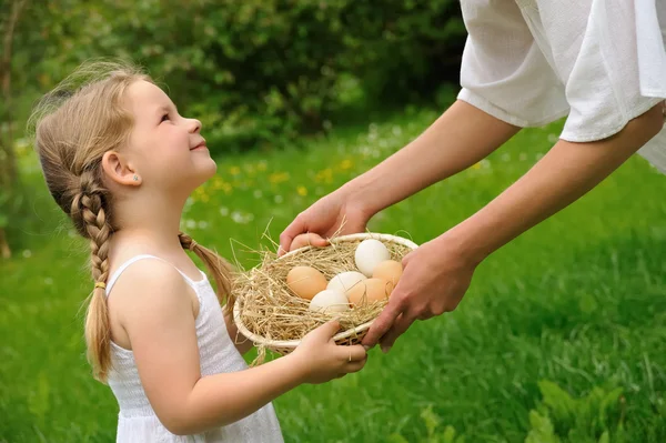 Mother and daughter having Easter time — Stock Photo, Image