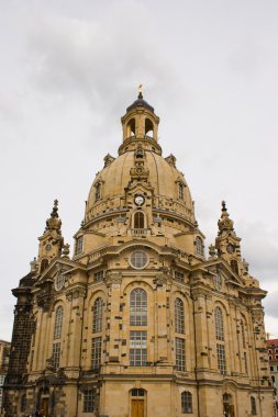 Dresden Frauenkirche (Toplam bizim hanım)