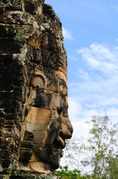 Лица короля Камбоджи — стоковое фото