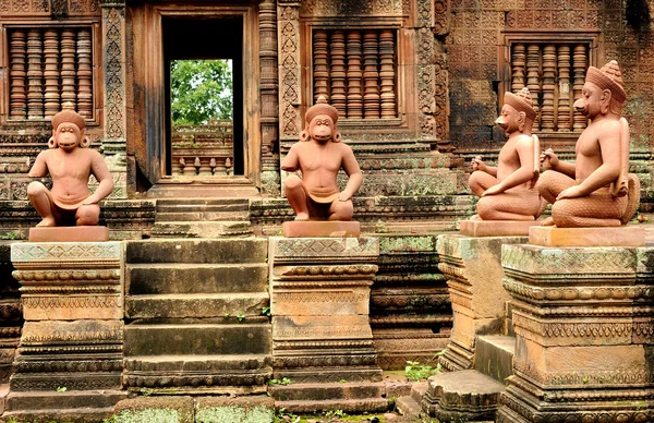 Banteay Srei Wat Fotos De Bancos De Imagens
