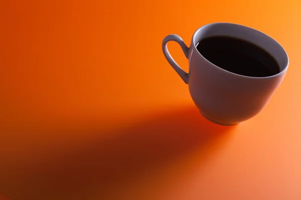 Tazza di caffè bianco su sfondo di colore — Foto Stock