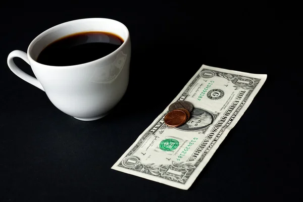 White coffee cup and money — Stock Photo, Image