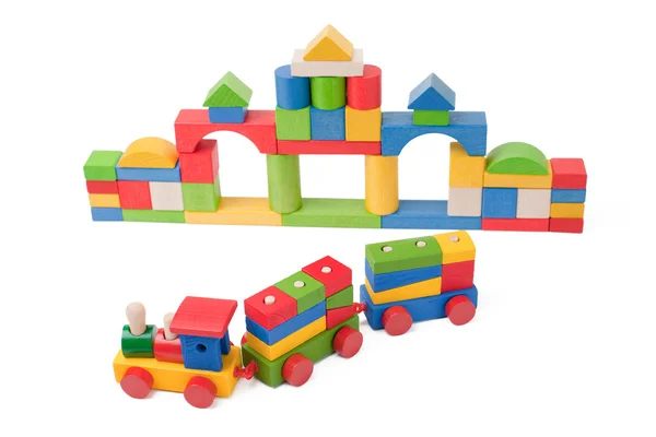 Trem de brinquedo colorido e blocos de brinquedo — Fotografia de Stock