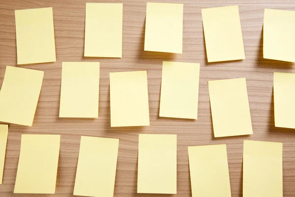 黄色のメモ用紙 — ストック写真